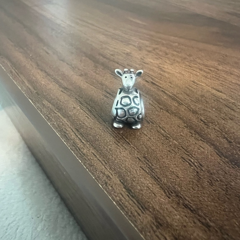 Pandora Giraffe charm
